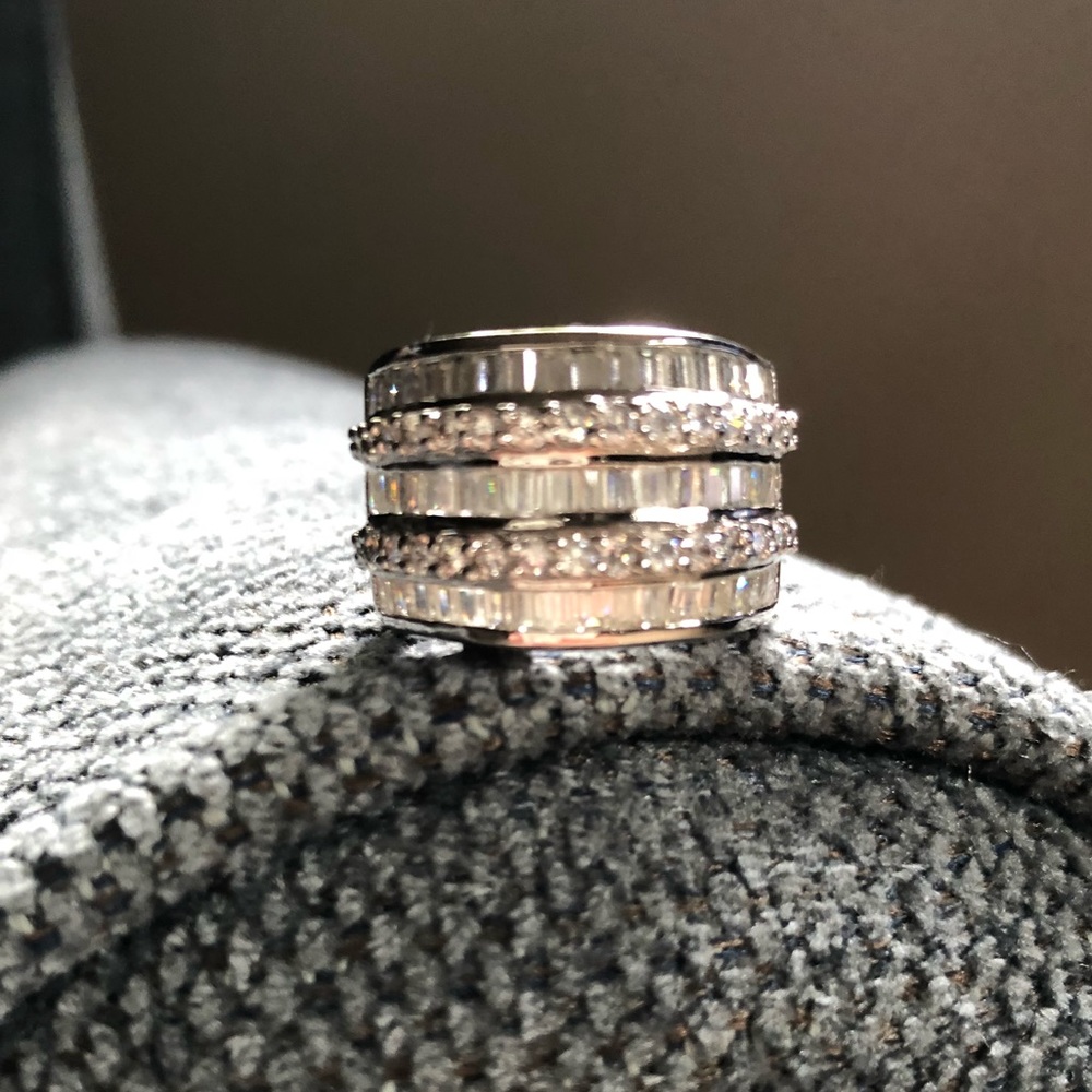 Lia Sophia silver ring